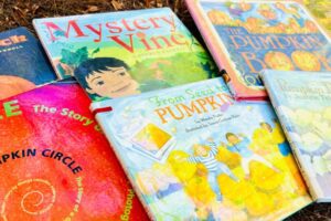 Read this list to find instructive picture books on pumpkins to read to your students